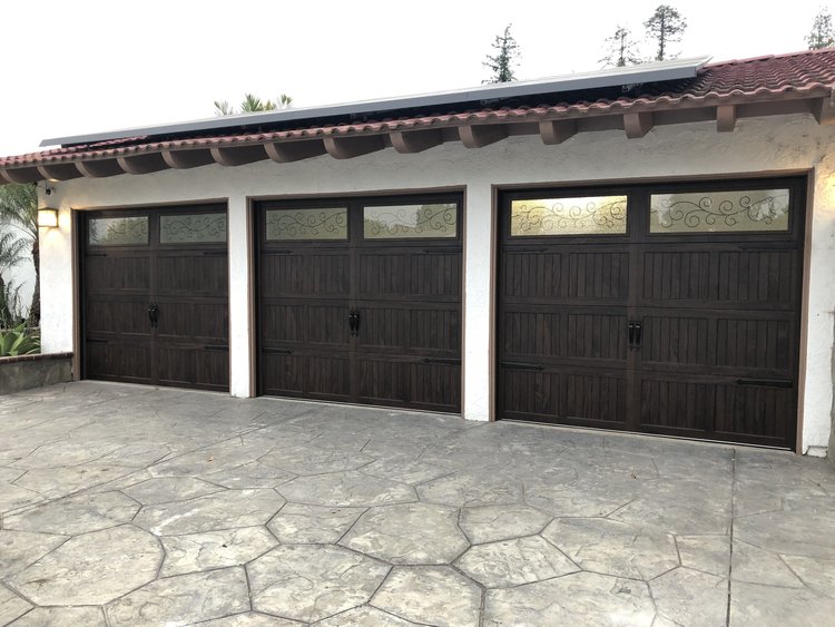 black+Carriage-Style